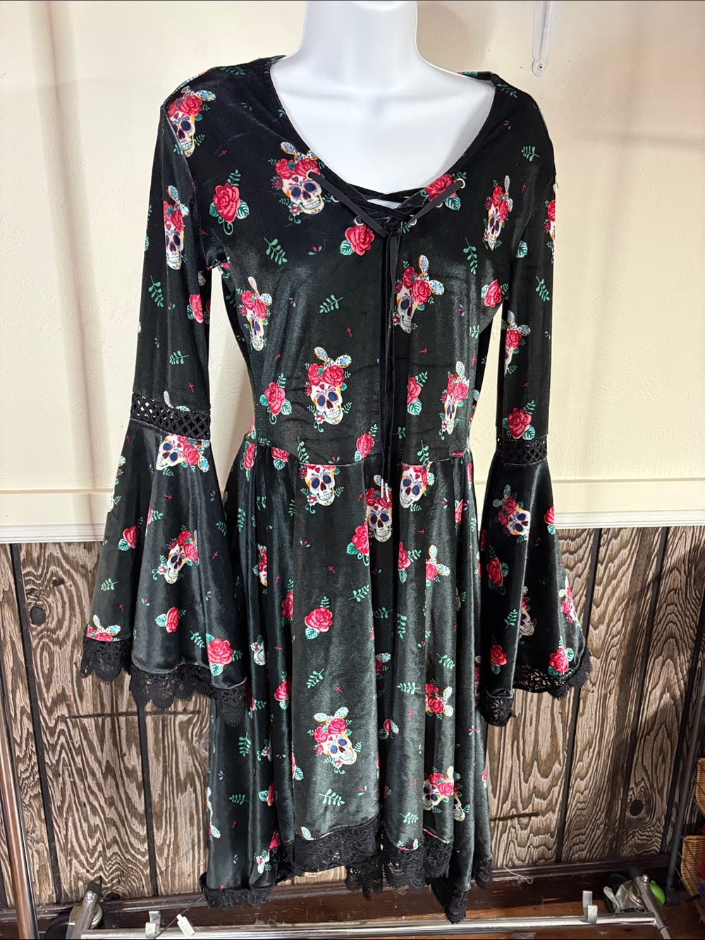 Spirit Black Floral Sugar Skull Lace-Up Bell Sleeve Dress
